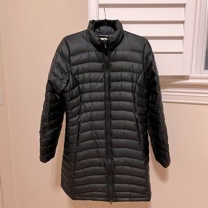 Patagonia Women’s midi length down jacket - size M